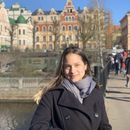 Лаура Ванесса М.