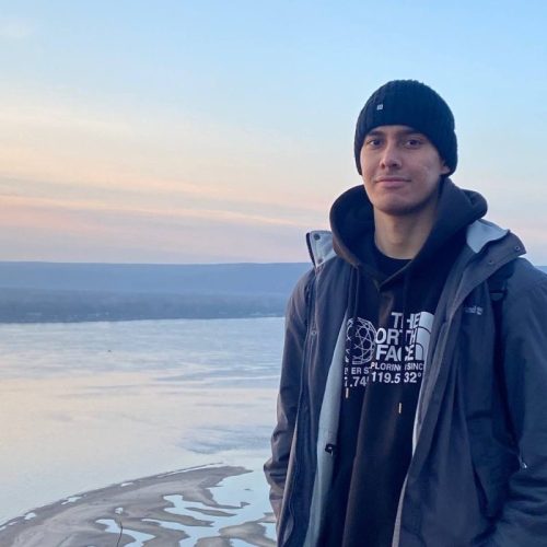 Габриель Б.