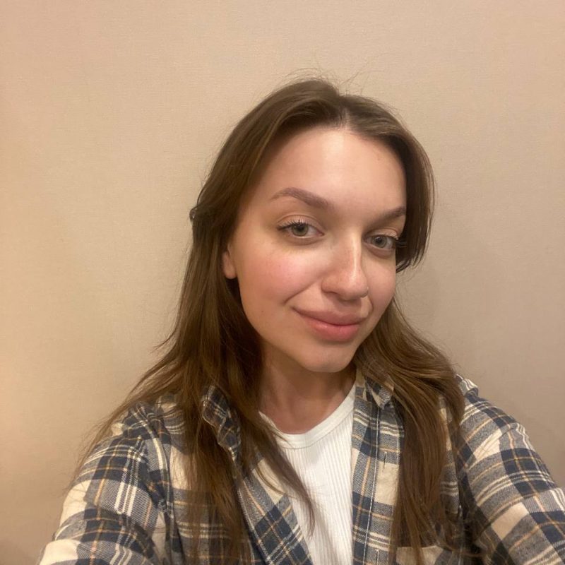 Полина К. - репетитор Французского языка по скайпу